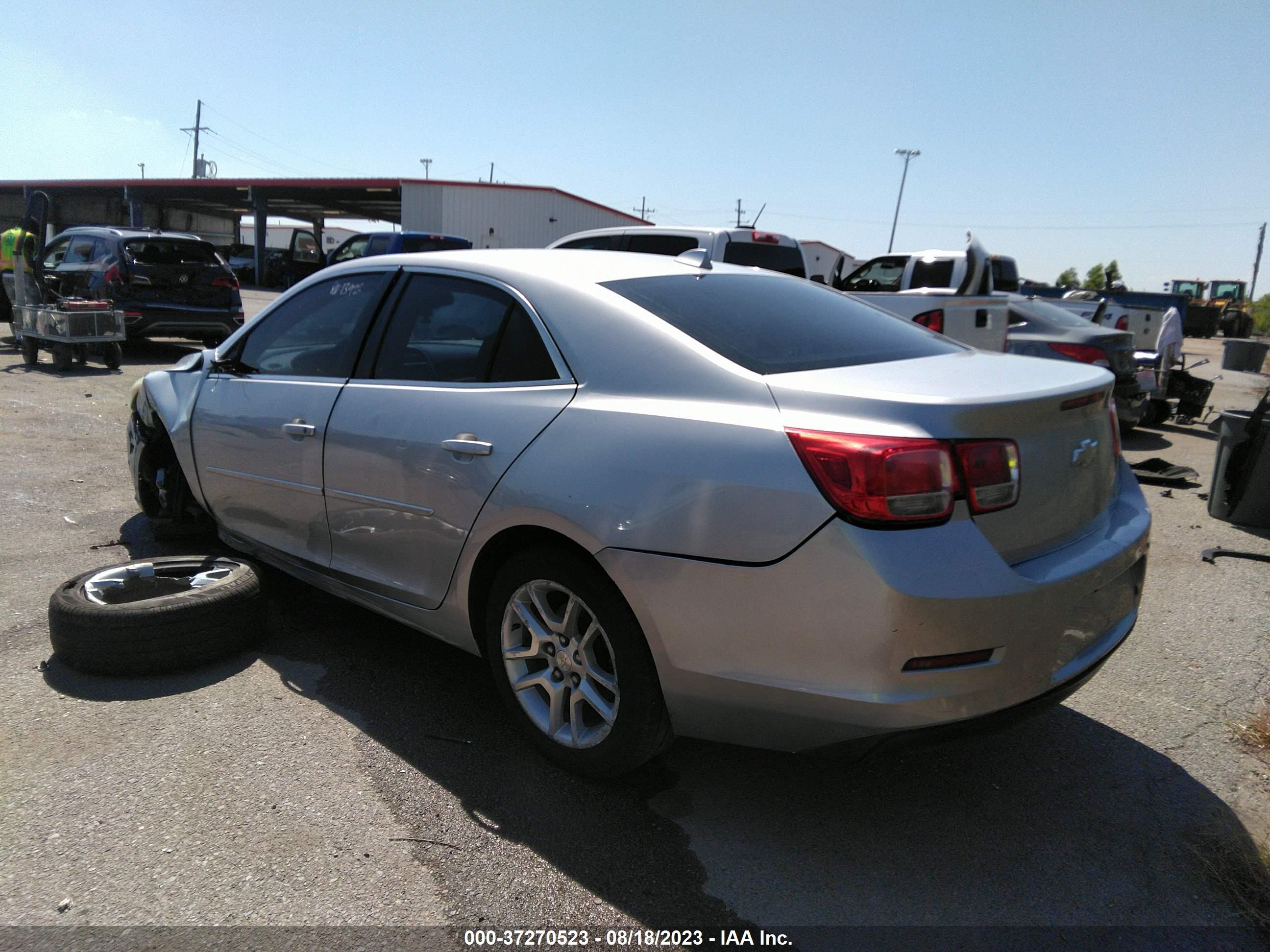 Photo 2 VIN: 1G11C5SL9EF179233 - CHEVROLET MALIBU 