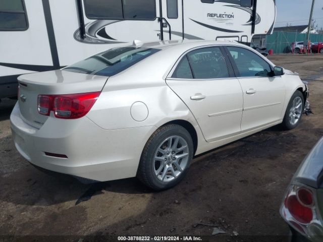 Photo 3 VIN: 1G11C5SL9EF268154 - CHEVROLET MALIBU 