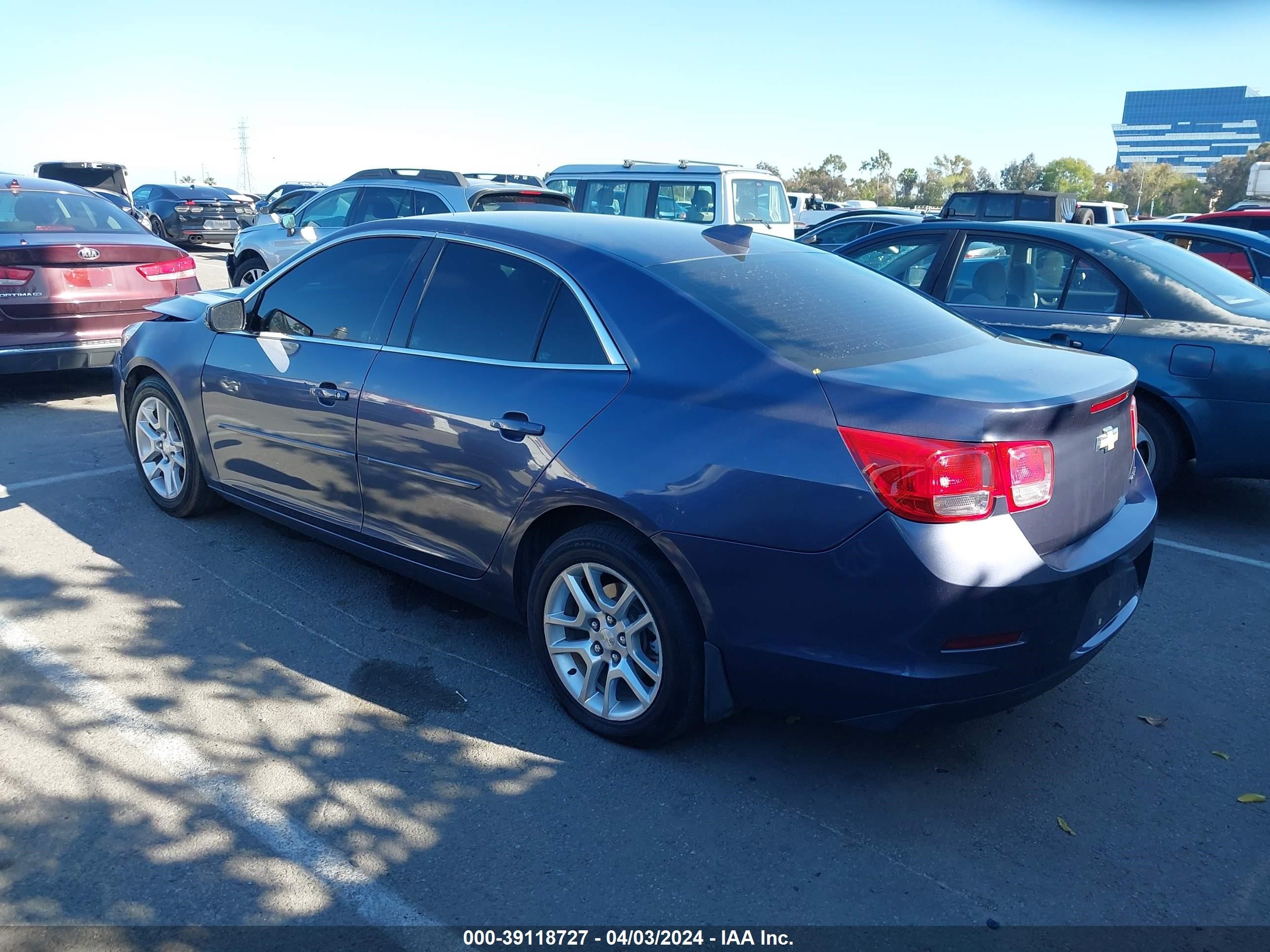 Photo 2 VIN: 1G11C5SL9FF290396 - CHEVROLET MALIBU 