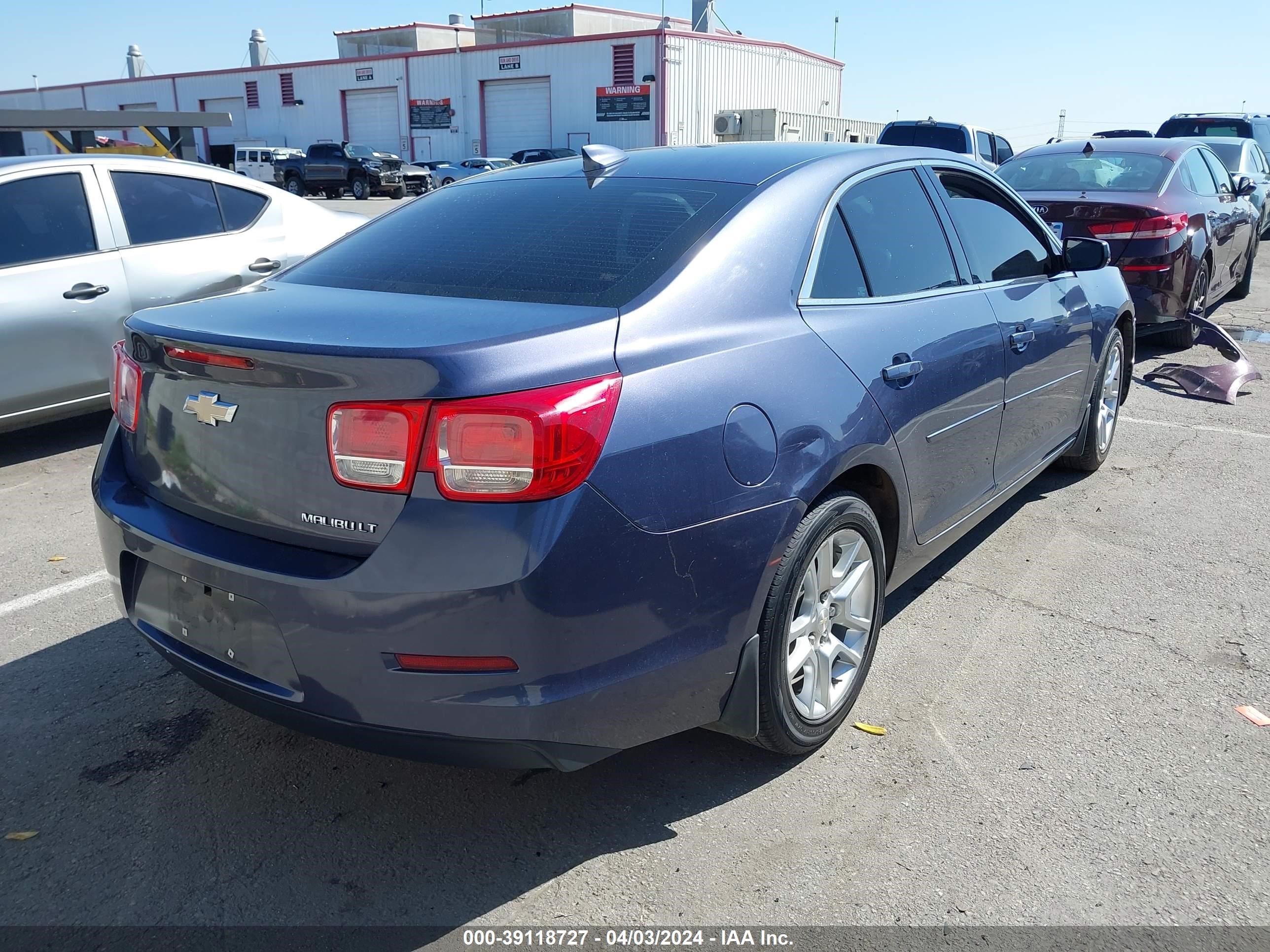 Photo 3 VIN: 1G11C5SL9FF290396 - CHEVROLET MALIBU 