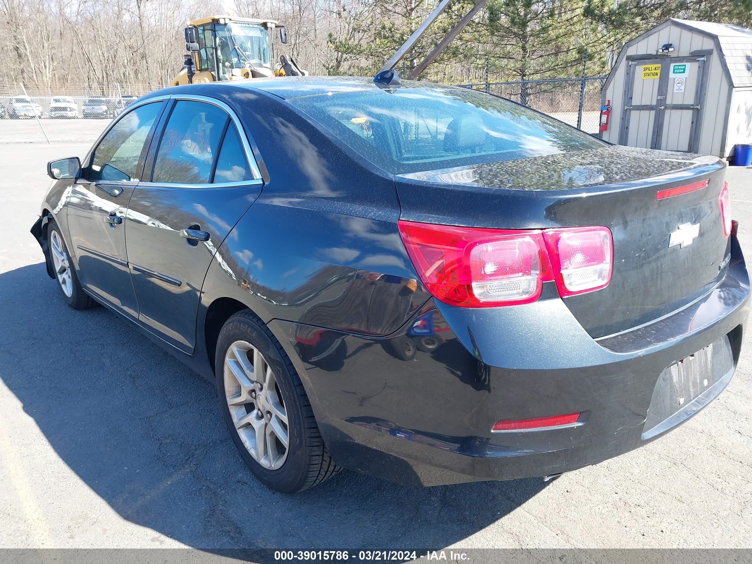 Photo 2 VIN: 1G11C5SLXEF141154 - CHEVROLET MALIBU 