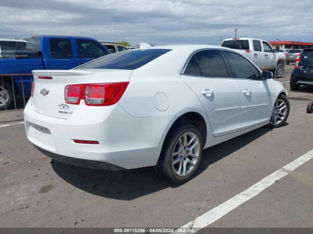 Photo 3 VIN: 1G11C5SLXFF139549 - CHEVROLET MALIBU 