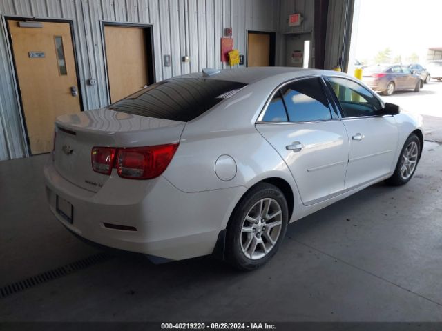 Photo 3 VIN: 1G11C5SLXFF205033 - CHEVROLET MALIBU 