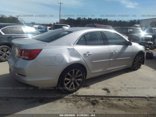 Photo 3 VIN: 1G11D5SL1FF324117 - CHEVROLET MALIBU 