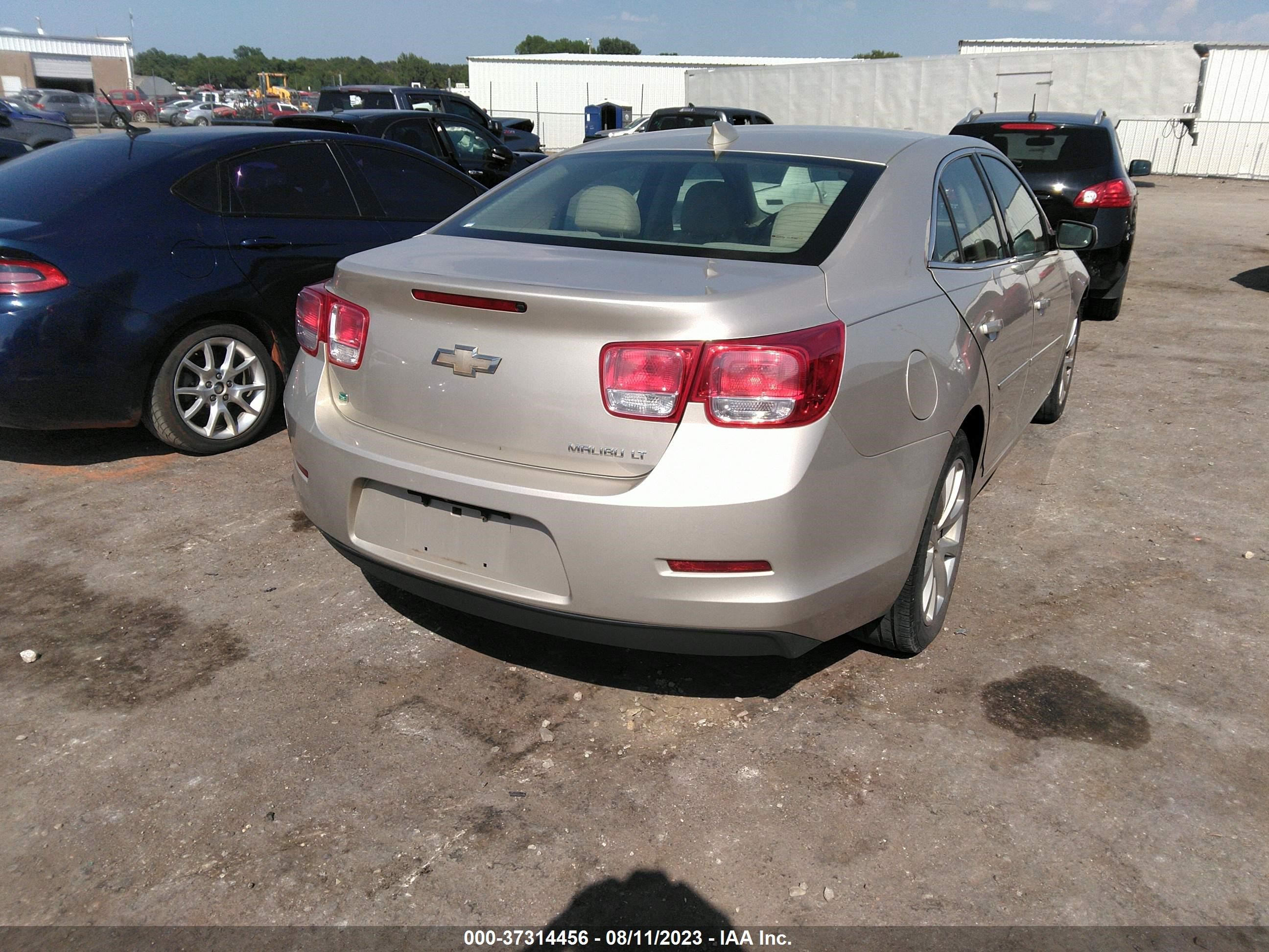 Photo 3 VIN: 1G11D5SL3FF107460 - CHEVROLET MALIBU 