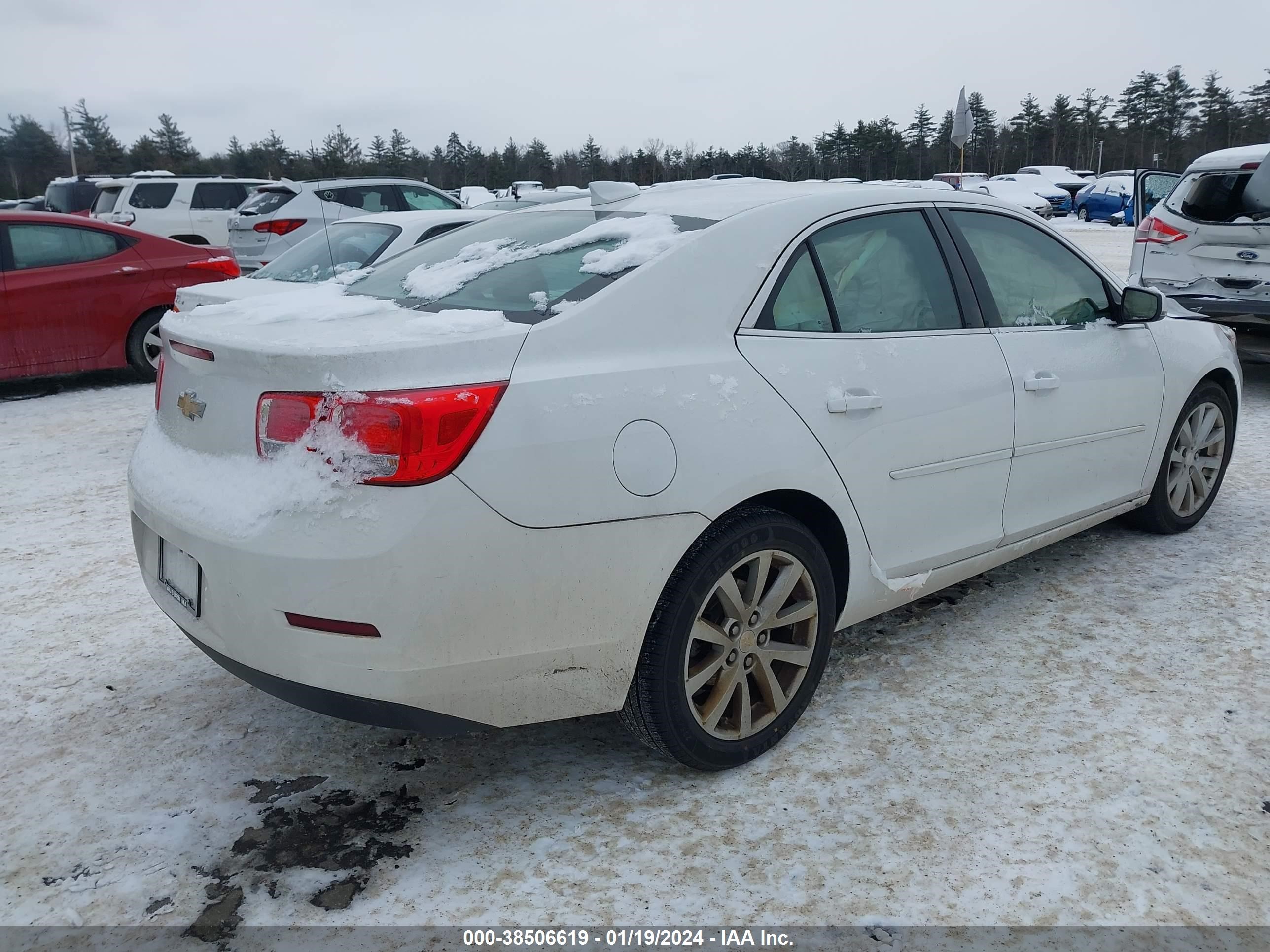 Photo 3 VIN: 1G11D5SL5FF326243 - CHEVROLET MALIBU 