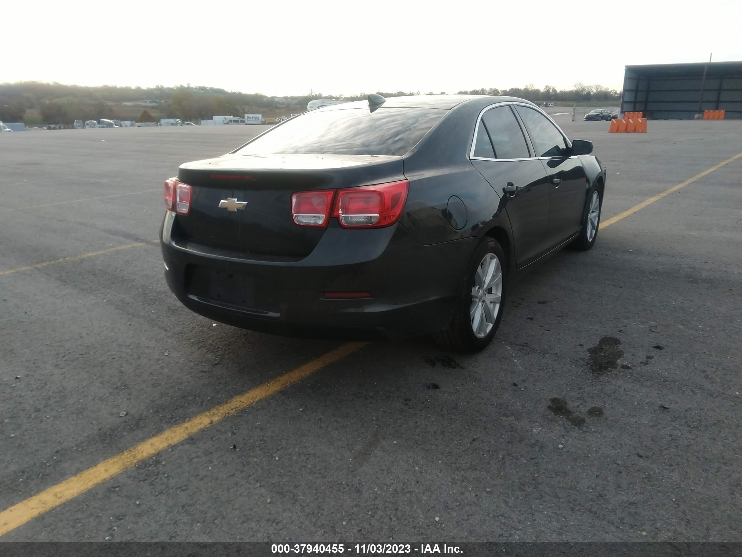 Photo 3 VIN: 1G11D5SL8FF210793 - CHEVROLET MALIBU 