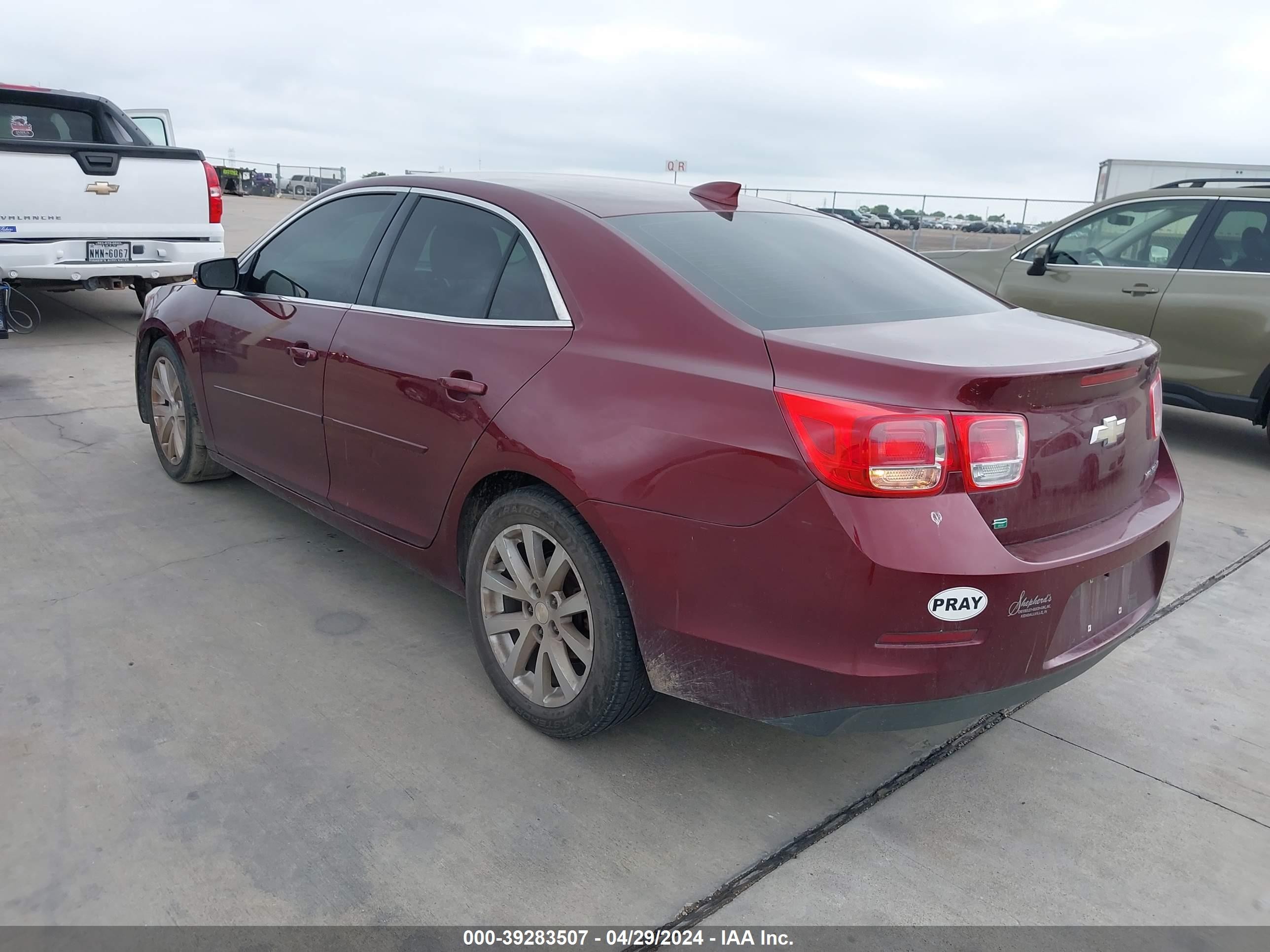 Photo 2 VIN: 1G11D5SL8FF354439 - CHEVROLET MALIBU 