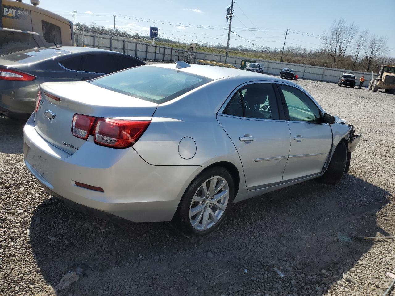 Photo 2 VIN: 1G11D5SL9FF318324 - CHEVROLET MALIBU 