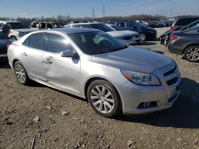 Photo 3 VIN: 1G11E5SA1DF329875 - CHEVROLET MALIBU 2LT 