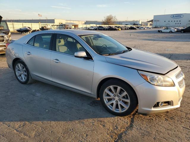 Photo 3 VIN: 1G11E5SA2DF229560 - CHEVROLET MALIBU 2LT 