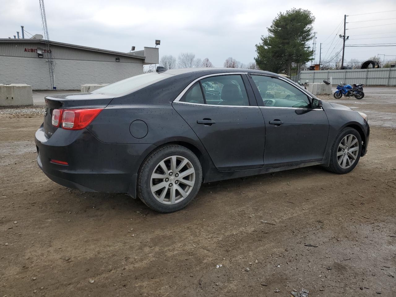 Photo 2 VIN: 1G11E5SA2DF295073 - CHEVROLET MALIBU 