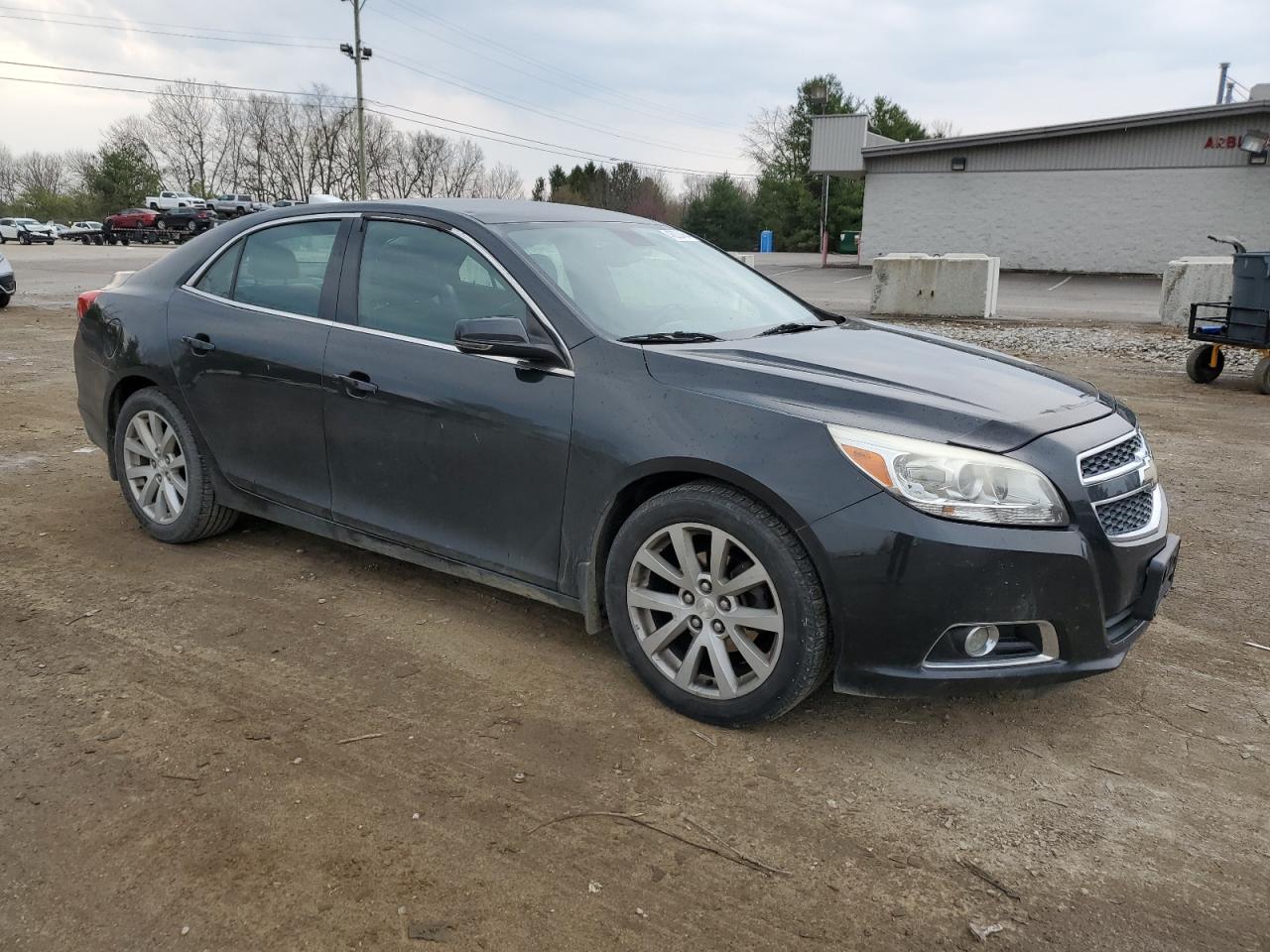 Photo 3 VIN: 1G11E5SA2DF295073 - CHEVROLET MALIBU 