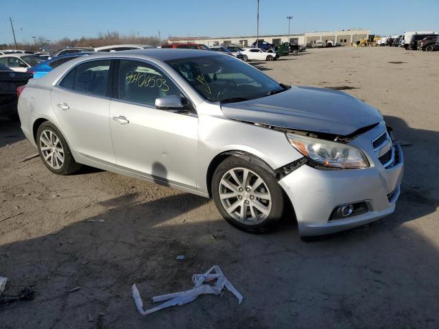 Photo 3 VIN: 1G11E5SA4DF308972 - CHEVROLET MALIBU 