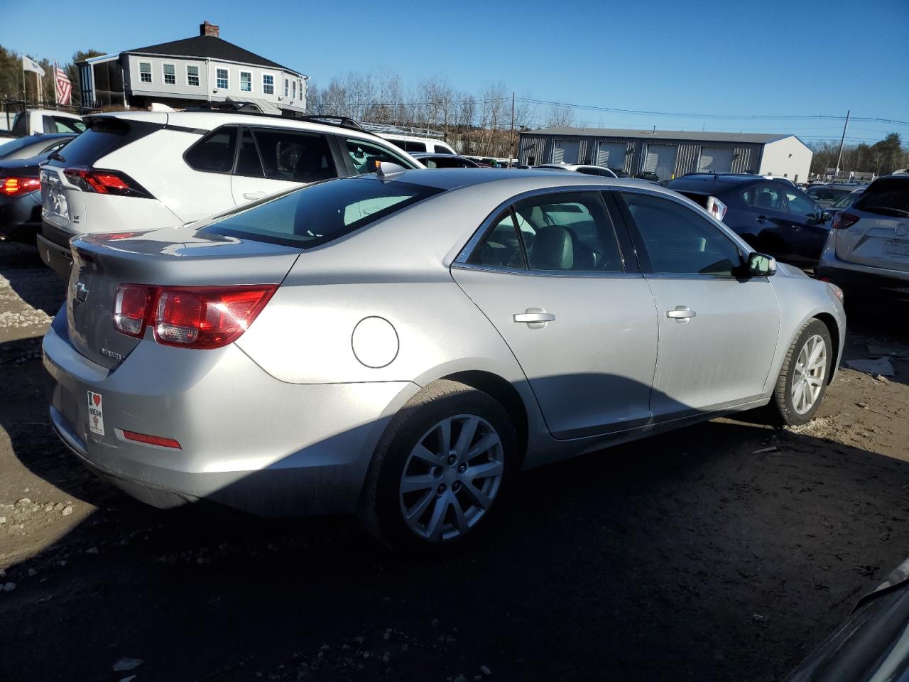 Photo 2 VIN: 1G11E5SA4DF309295 - CHEVROLET MALIBU 