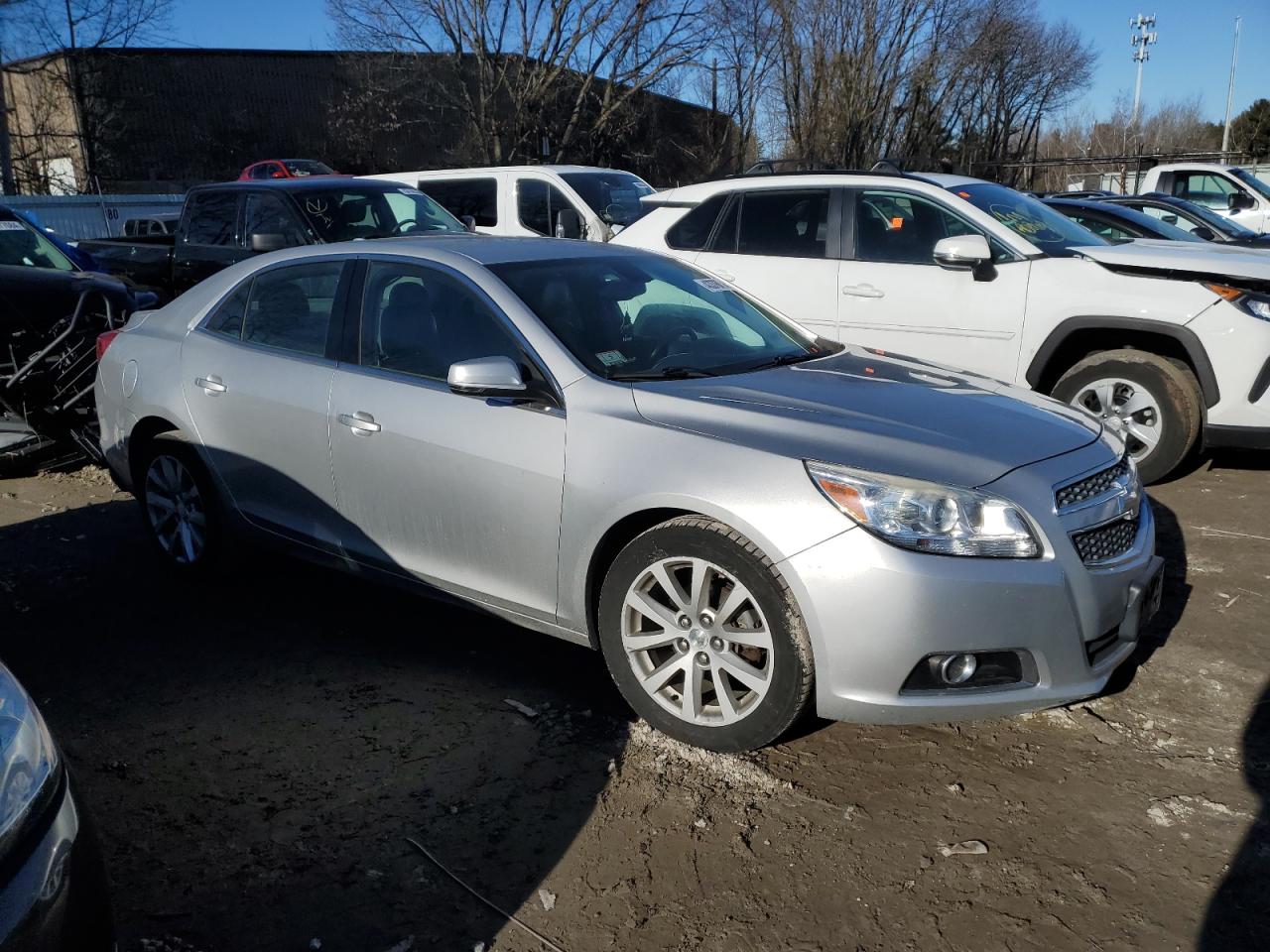 Photo 3 VIN: 1G11E5SA4DF309295 - CHEVROLET MALIBU 