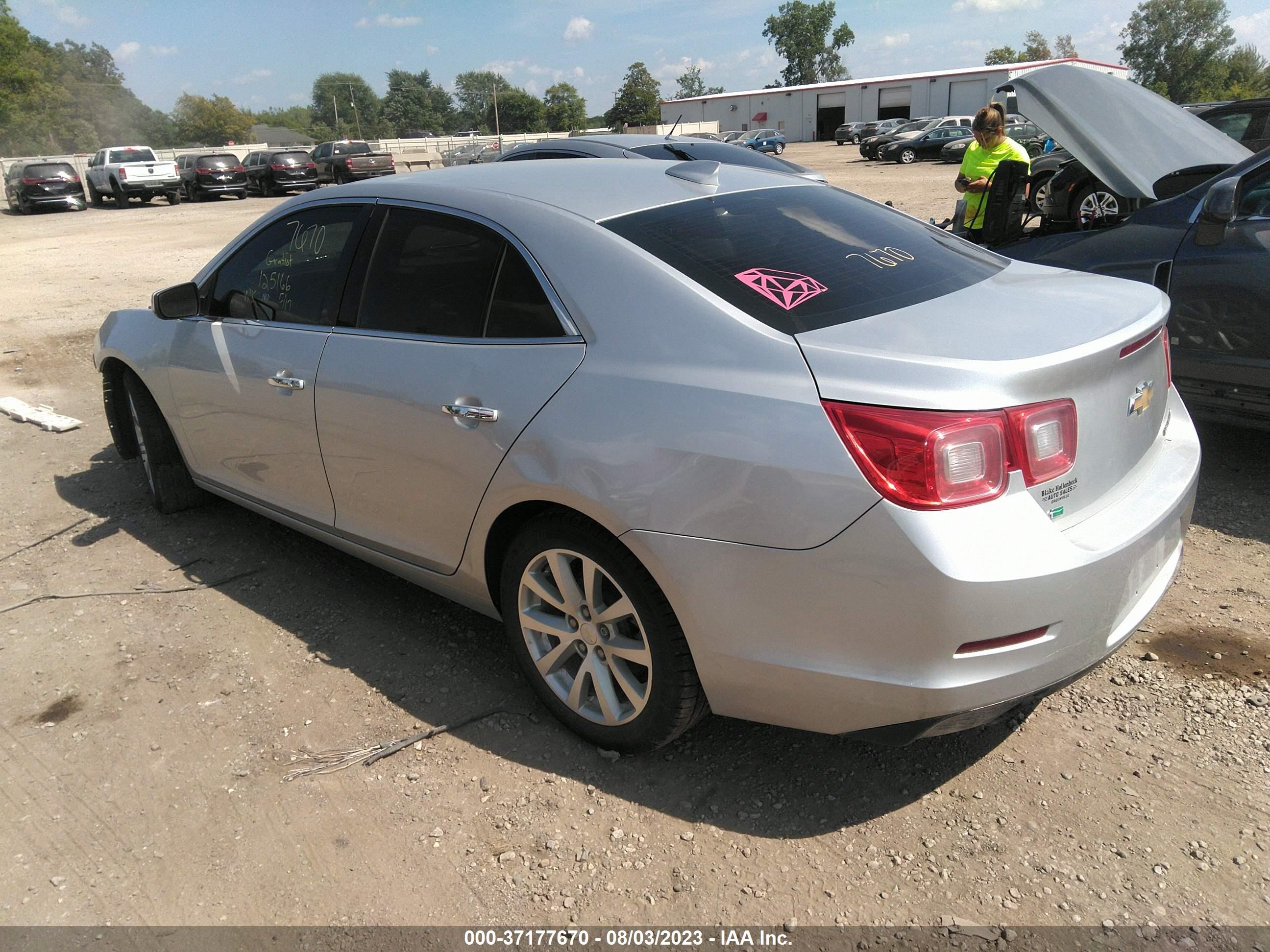 Photo 2 VIN: 1G11E5SA4GU125166 - CHEVROLET MALIBU 