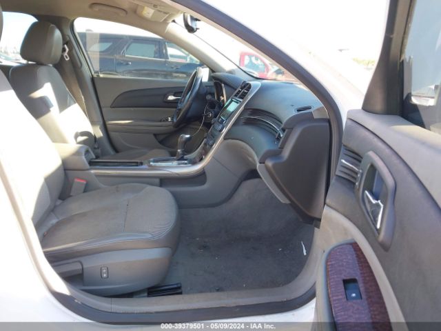 Photo 4 VIN: 1G11E5SA5DF226765 - CHEVROLET MALIBU 