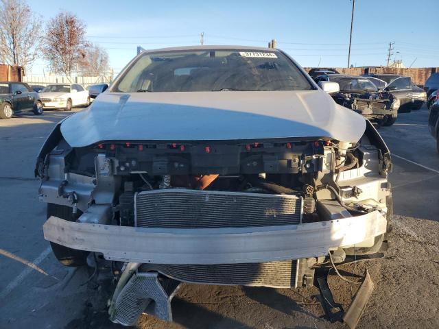 Photo 4 VIN: 1G11E5SA5GU154112 - CHEVROLET MALIBU 