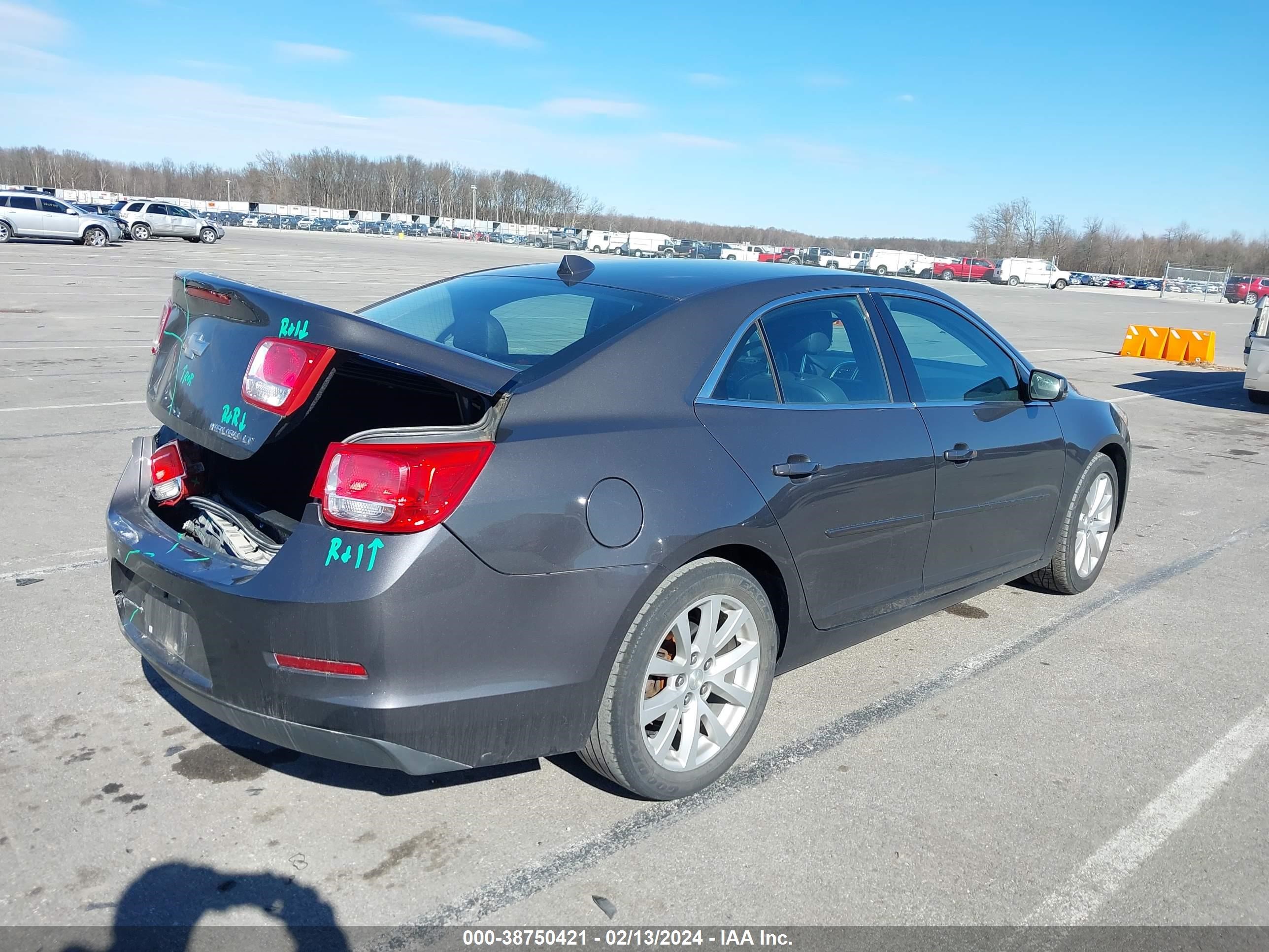 Photo 3 VIN: 1G11E5SA6DF171002 - CHEVROLET MALIBU 