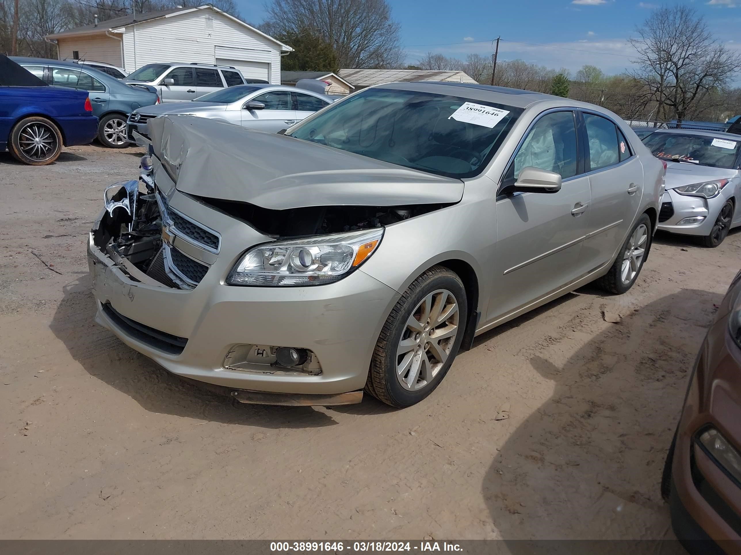 Photo 1 VIN: 1G11E5SA6DF190052 - CHEVROLET MALIBU 