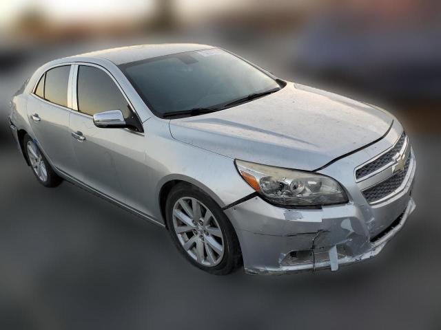 Photo 3 VIN: 1G11E5SAXDF284953 - CHEVROLET MALIBU 