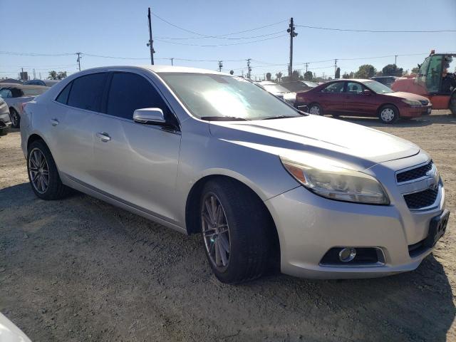 Photo 3 VIN: 1G11E5SAXDF285391 - CHEVROLET MALIBU 