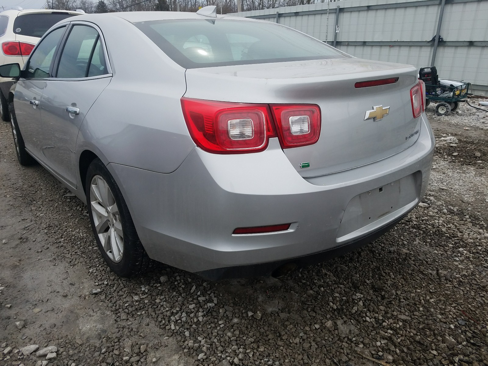 Photo 2 VIN: 1G11E5SAXGF129596 - CHEVROLET MALIBU 