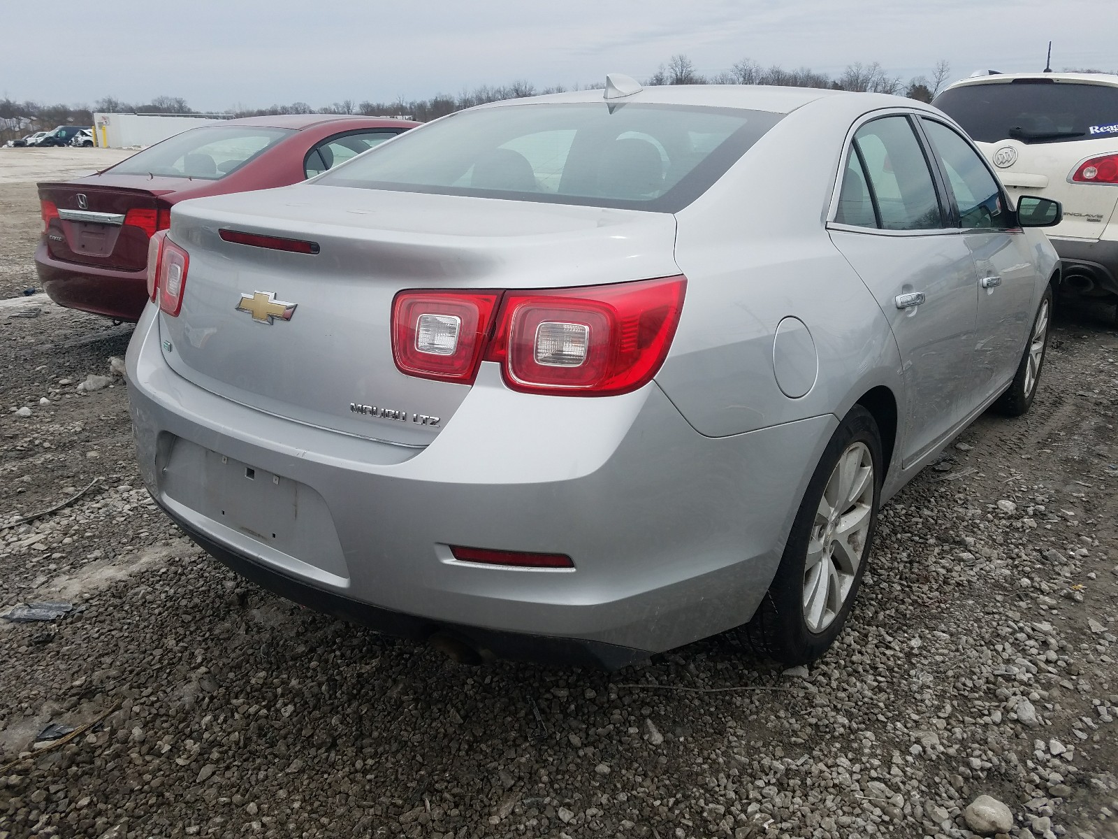 Photo 3 VIN: 1G11E5SAXGF129596 - CHEVROLET MALIBU 