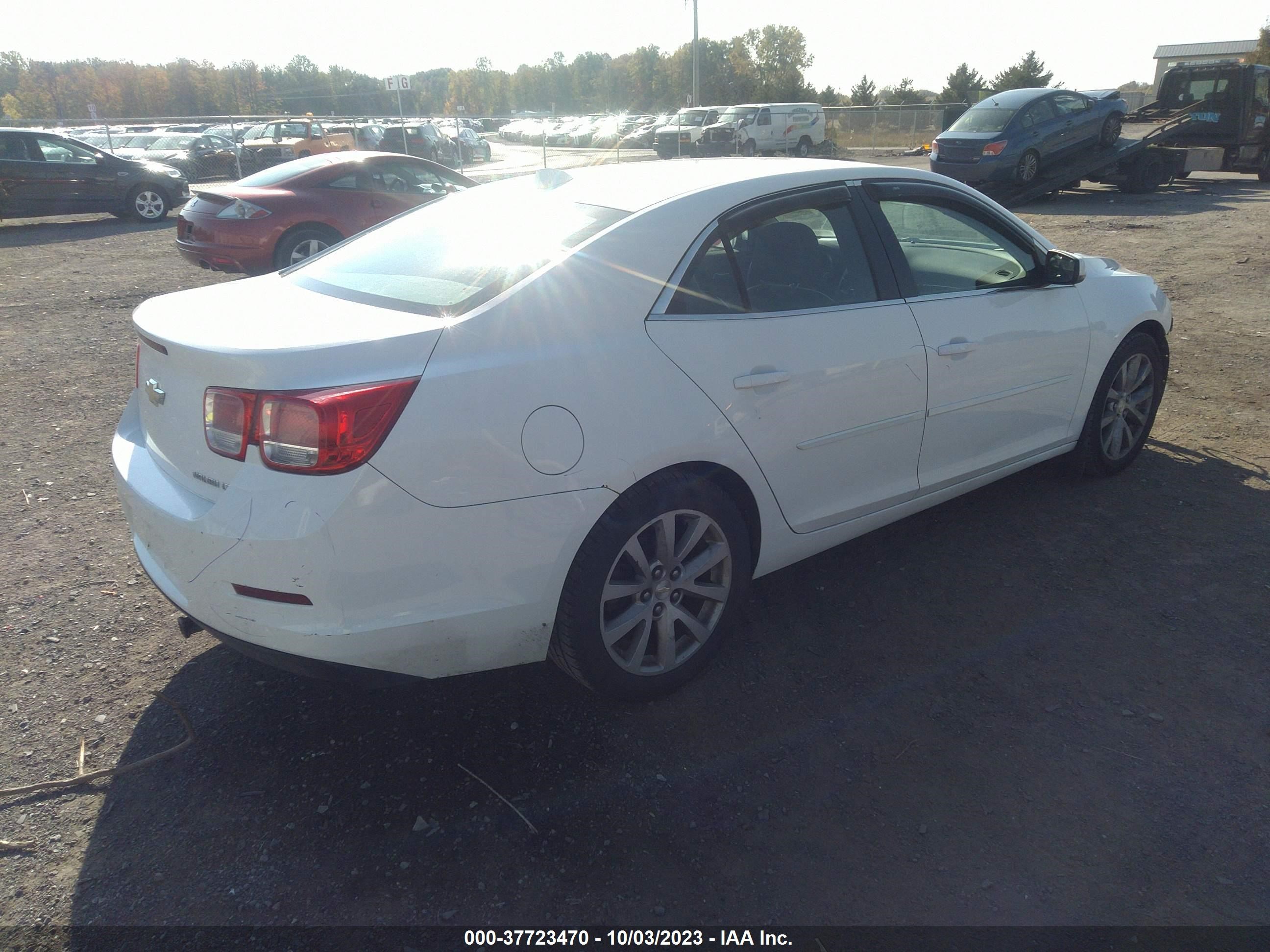 Photo 3 VIN: 1G11E5SL1EU123289 - CHEVROLET MALIBU 