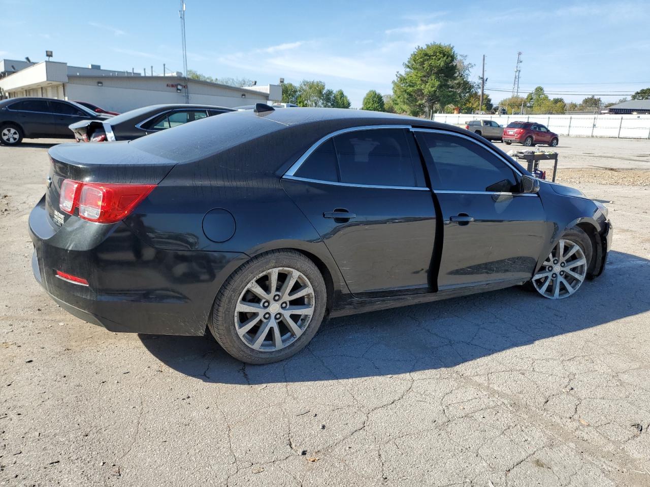 Photo 2 VIN: 1G11E5SL3EF135335 - CHEVROLET MALIBU 