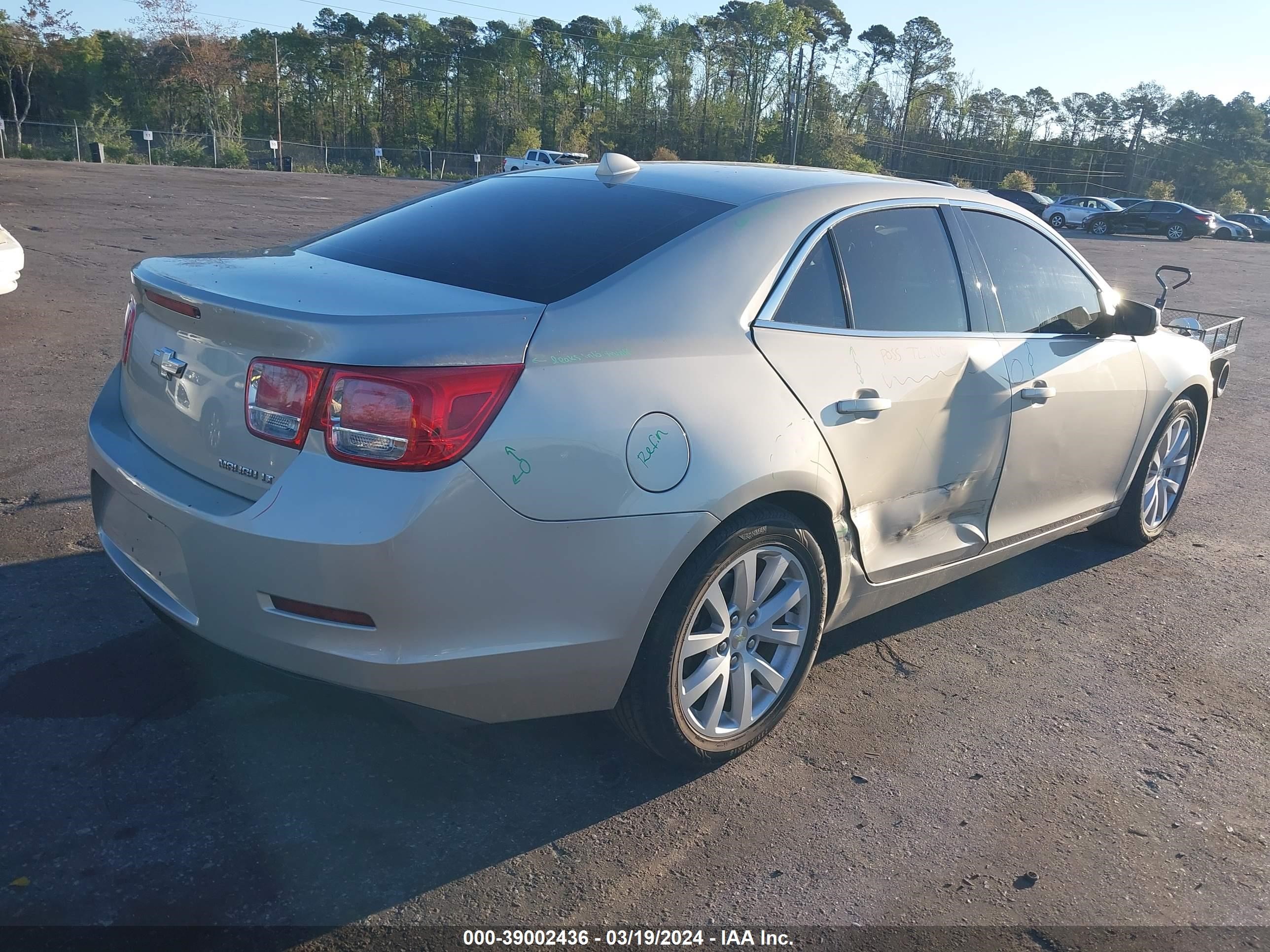 Photo 3 VIN: 1G11E5SL7EF143440 - CHEVROLET MALIBU 