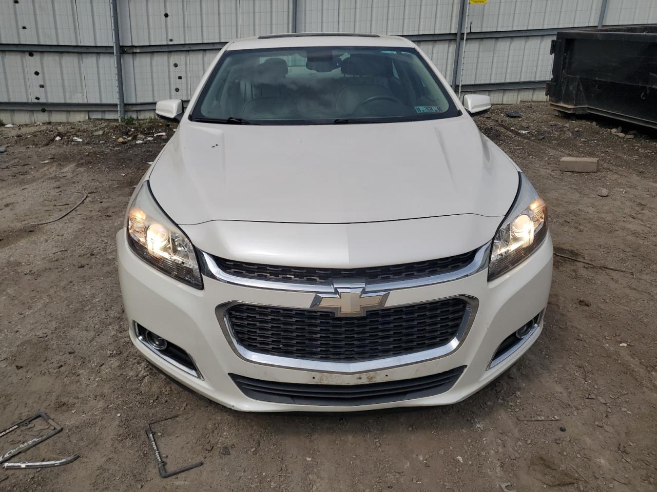 Photo 4 VIN: 1G11E5SL8EF242137 - CHEVROLET MALIBU 