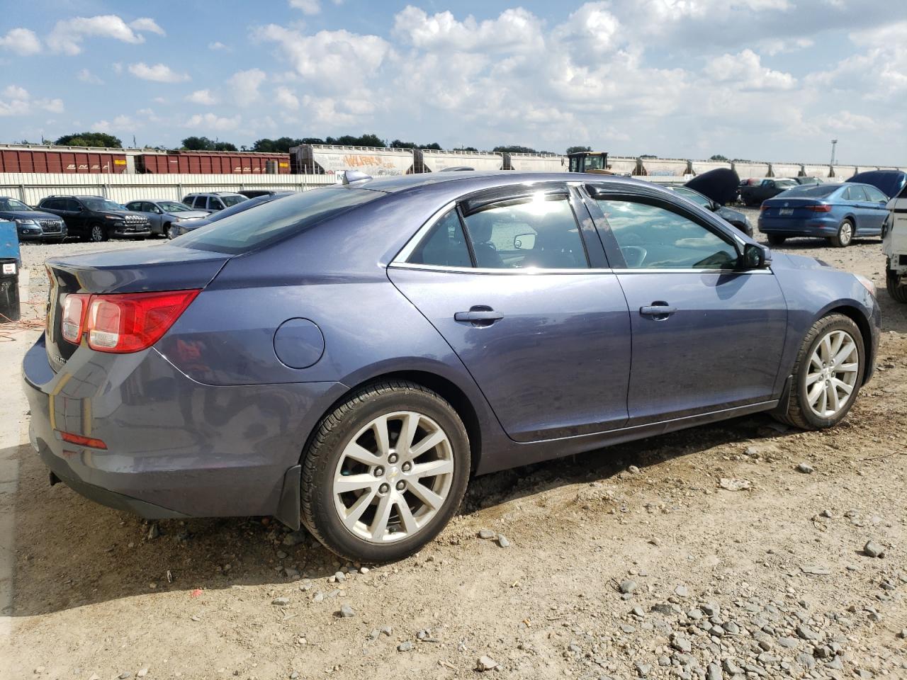 Photo 2 VIN: 1G11E5SL9EF192039 - CHEVROLET MALIBU 