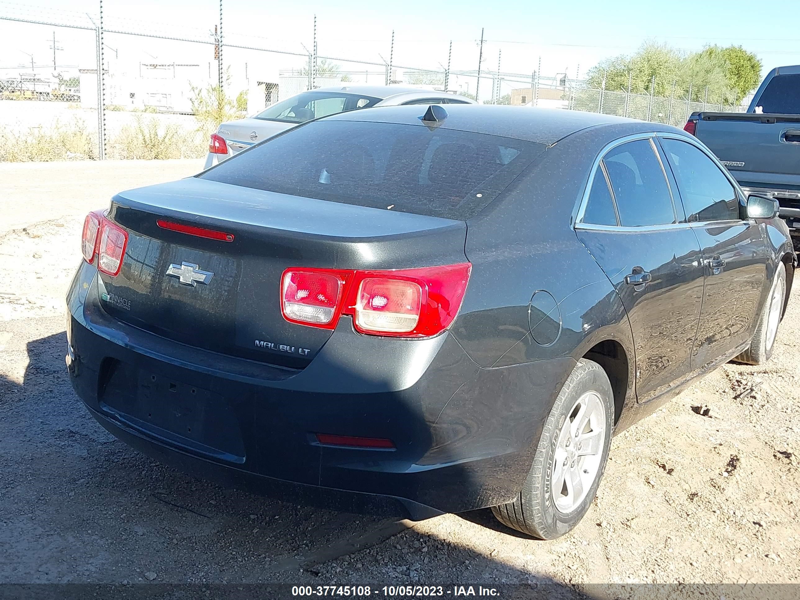 Photo 3 VIN: 1G11E5SLXEF227638 - CHEVROLET MALIBU 