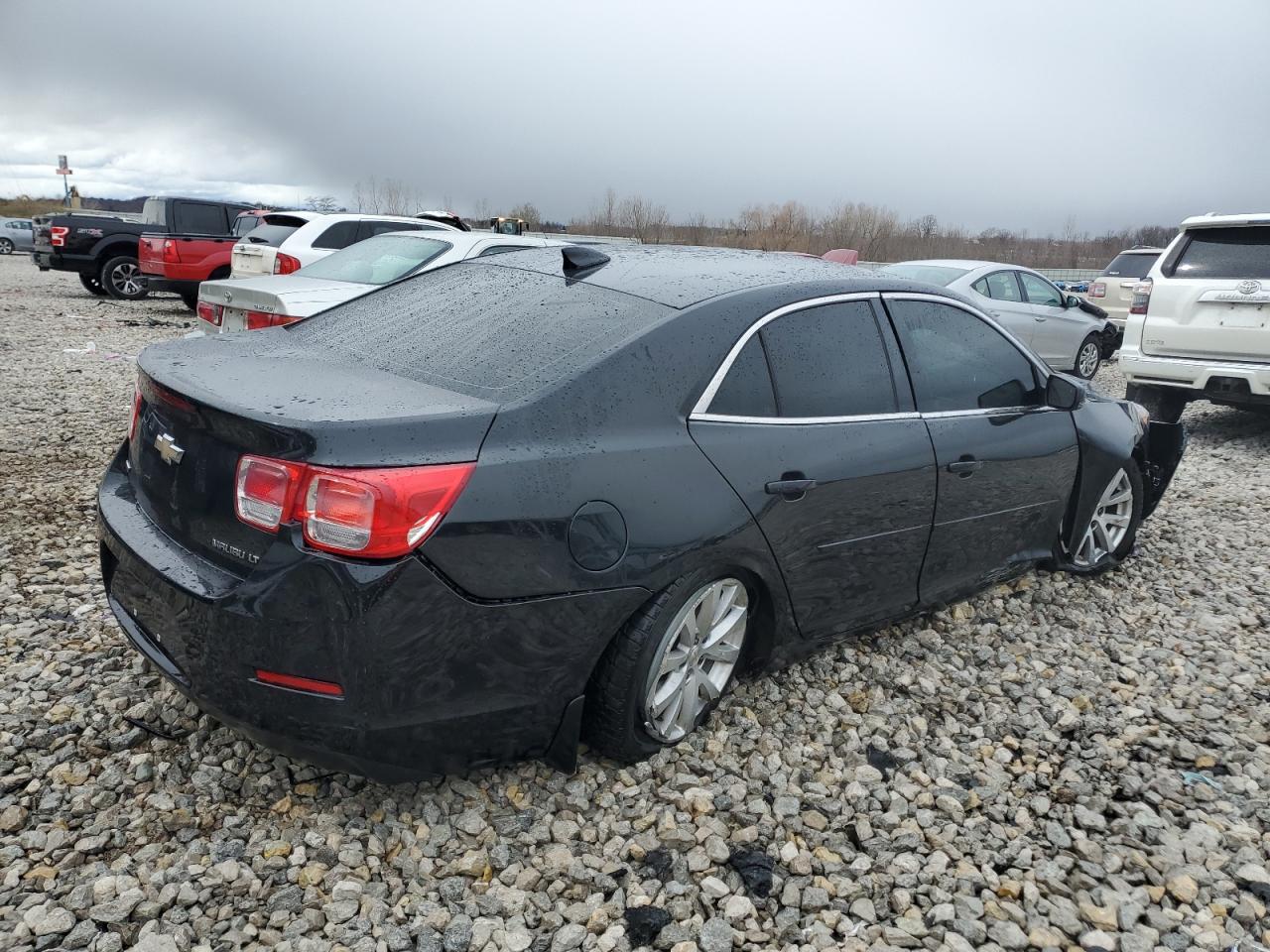 Photo 2 VIN: 1G11E5SX5FF213683 - CHEVROLET MALIBU 