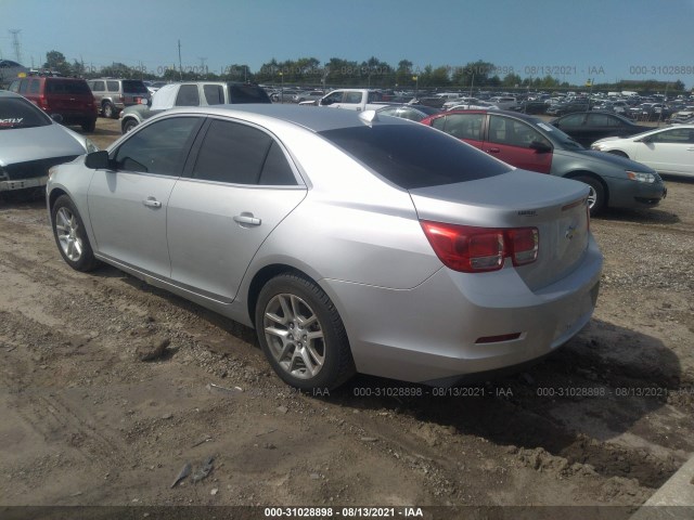 Photo 2 VIN: 1G11F5RR3DF117438 - CHEVROLET MALIBU 