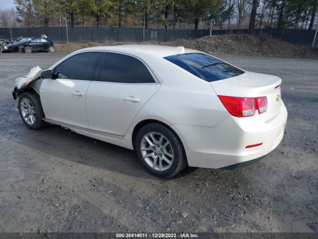 Photo 2 VIN: 1G11F5RR8DF100778 - CHEVROLET MALIBU 