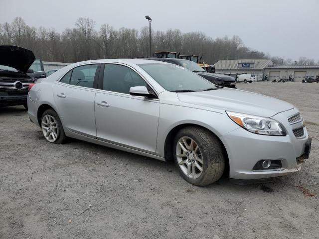 Photo 3 VIN: 1G11F5RR9DF110980 - CHEVROLET MALIBU 2LT 