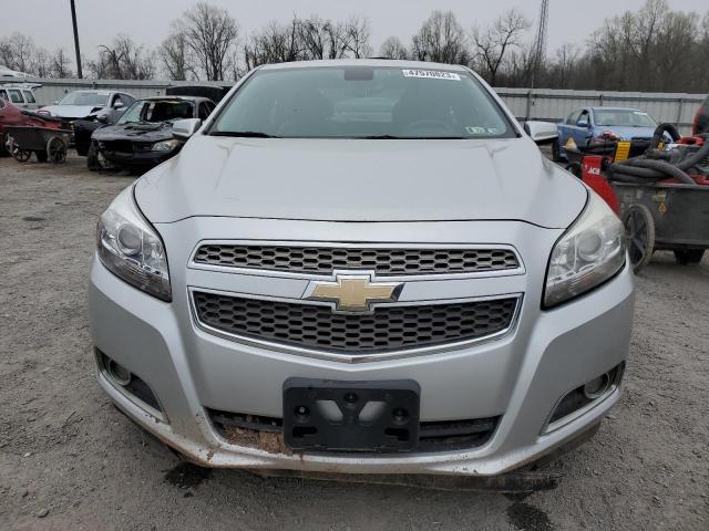 Photo 4 VIN: 1G11F5RR9DF110980 - CHEVROLET MALIBU 2LT 