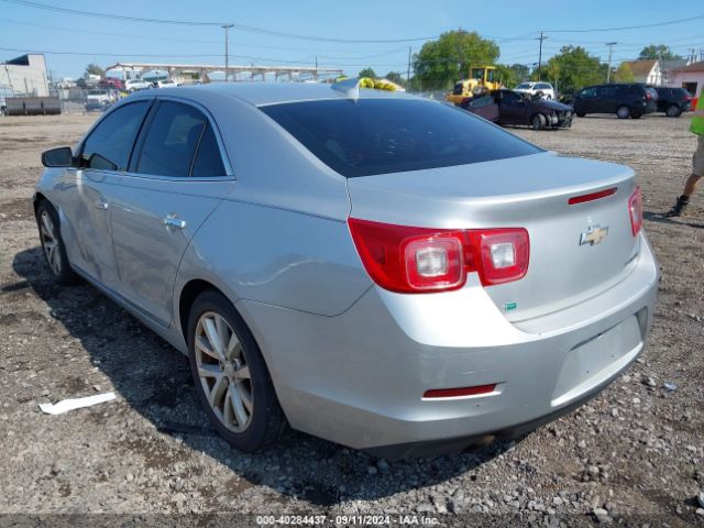 Photo 2 VIN: 1G11F5SL0FF173653 - CHEVROLET MALIBU 