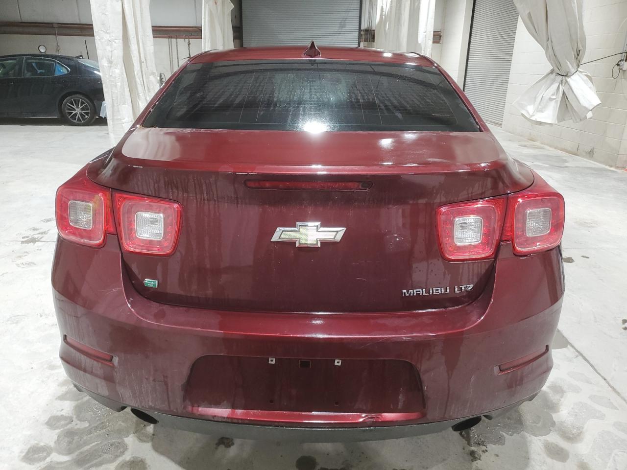 Photo 5 VIN: 1G11F5SL1FF204909 - CHEVROLET MALIBU 