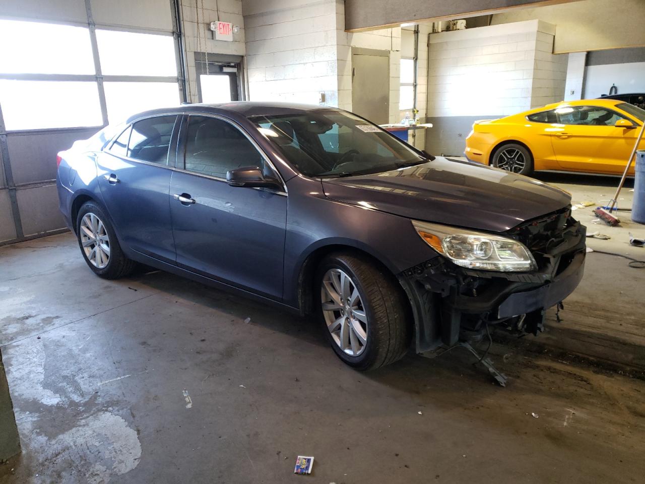 Photo 3 VIN: 1G11F5SL2FF226546 - CHEVROLET MALIBU 