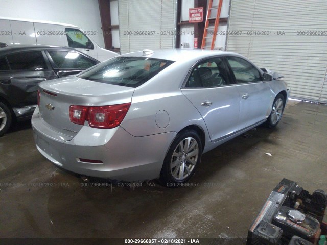 Photo 3 VIN: 1G11F5SL8FF319300 - CHEVROLET MALIBU 