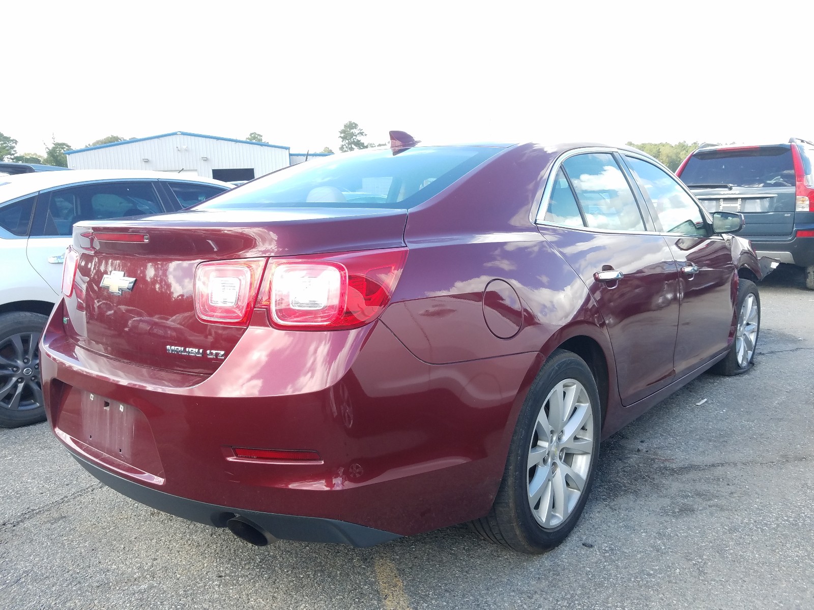 Photo 3 VIN: 1G11F5SLXFF300246 - CHEVROLET MALIBU LTZ 