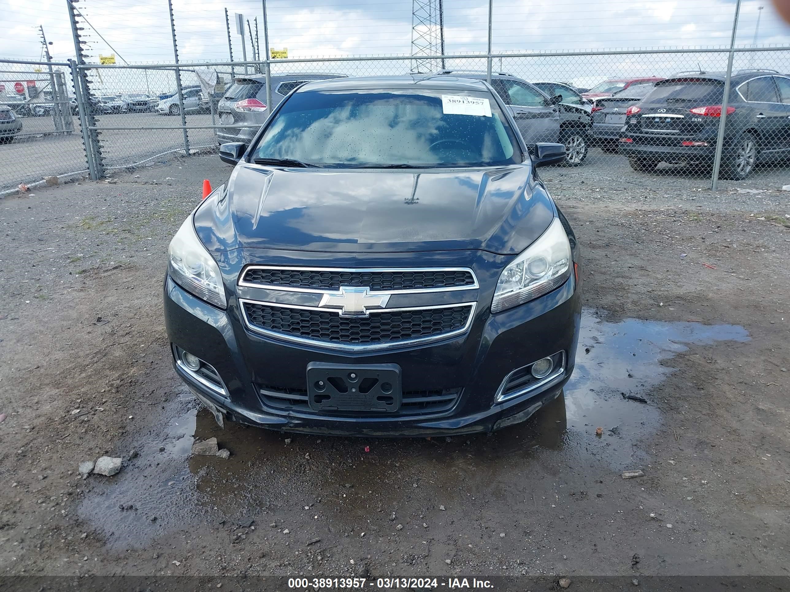 Photo 11 VIN: 1G11F5SRXDF167585 - CHEVROLET MALIBU 