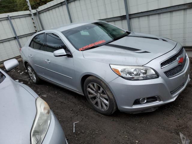 Photo 3 VIN: 1G11G5SX2DF347784 - CHEVROLET MALIBU 