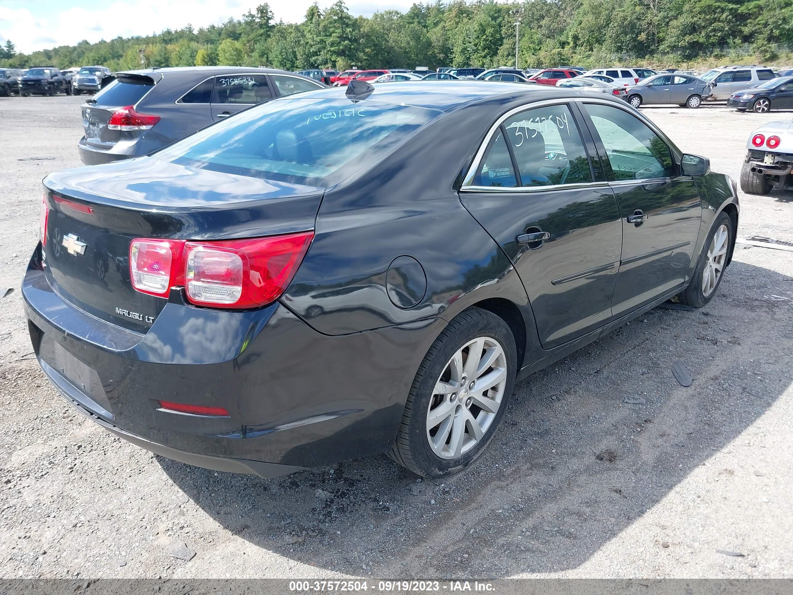 Photo 3 VIN: 1G11G5SX5EF166664 - CHEVROLET MALIBU 