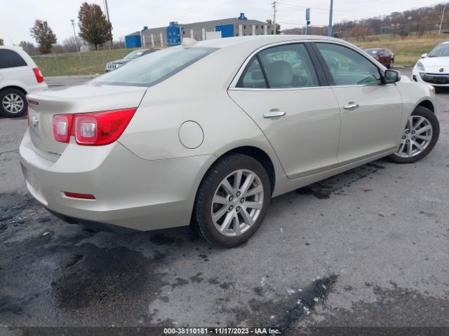 Photo 3 VIN: 1G11H5SA0DF142120 - CHEVROLET MALIBU 