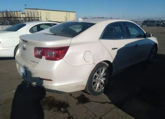 Photo 3 VIN: 1G11H5SA1DF324828 - CHEVROLET MALIBU 